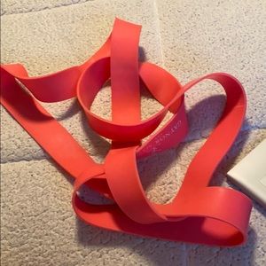 Gaynor linden total stretch band